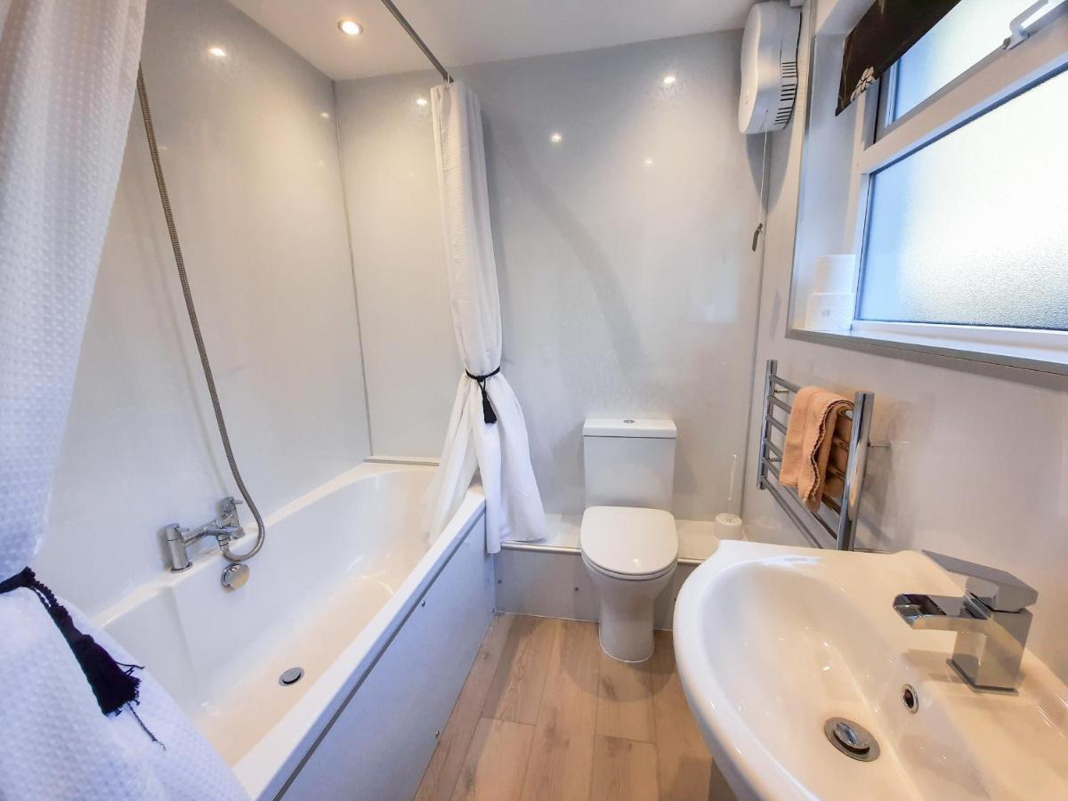 Bwthyn Ger Afon Riverplace Cottage Blaenau Ffestiniog Eksteriør billede